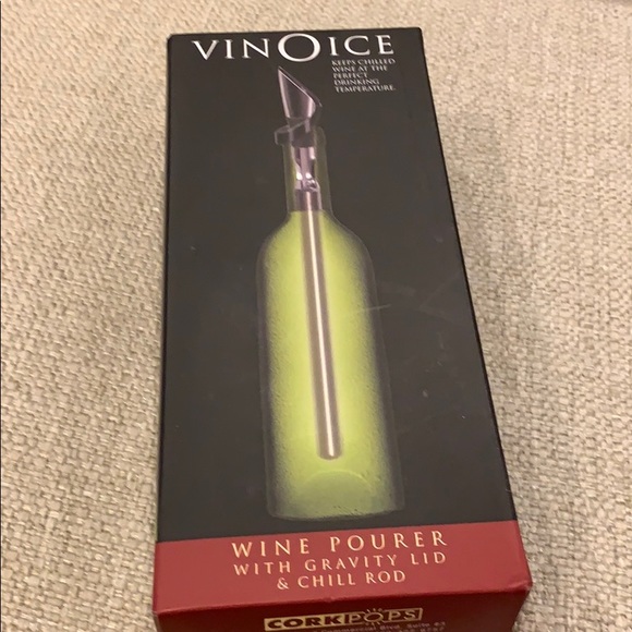 Vinoce Wine Pourer w Gravity Lid & Chill Rod - Picture 1 of 4